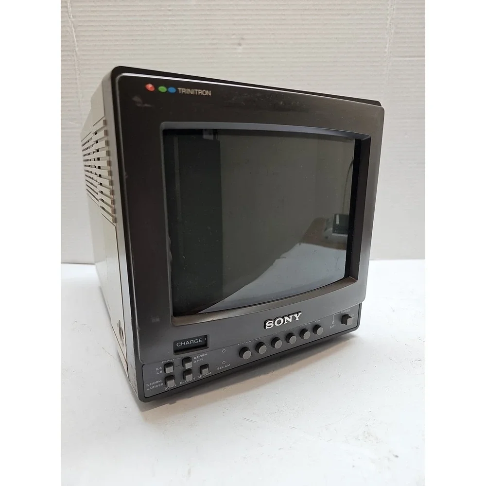 VINTAGE SONY PVM-9020ME COLOUR TRINITRON MONITOR RETRO GAMING (For Parts) #4